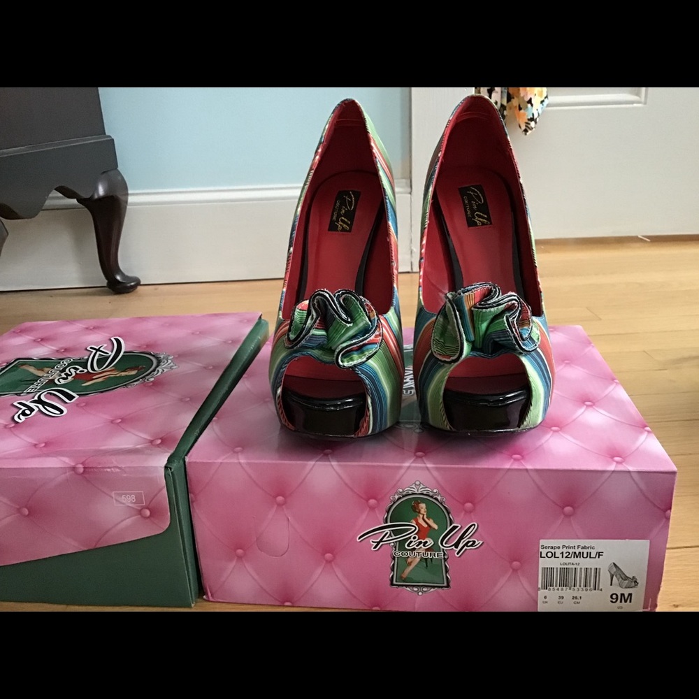 Pin Up Couture Platform Pump